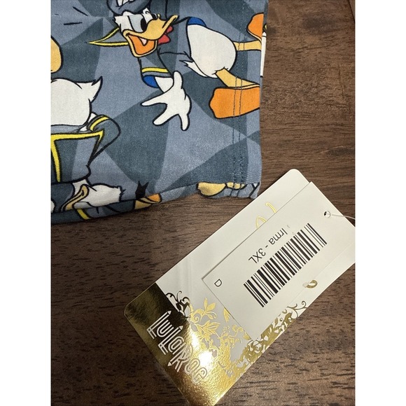 NWT Disney LuLaRoe Short Sleeve IRMA Donald Duck Tee Tunic Size 3XL - Picture 3 of 5